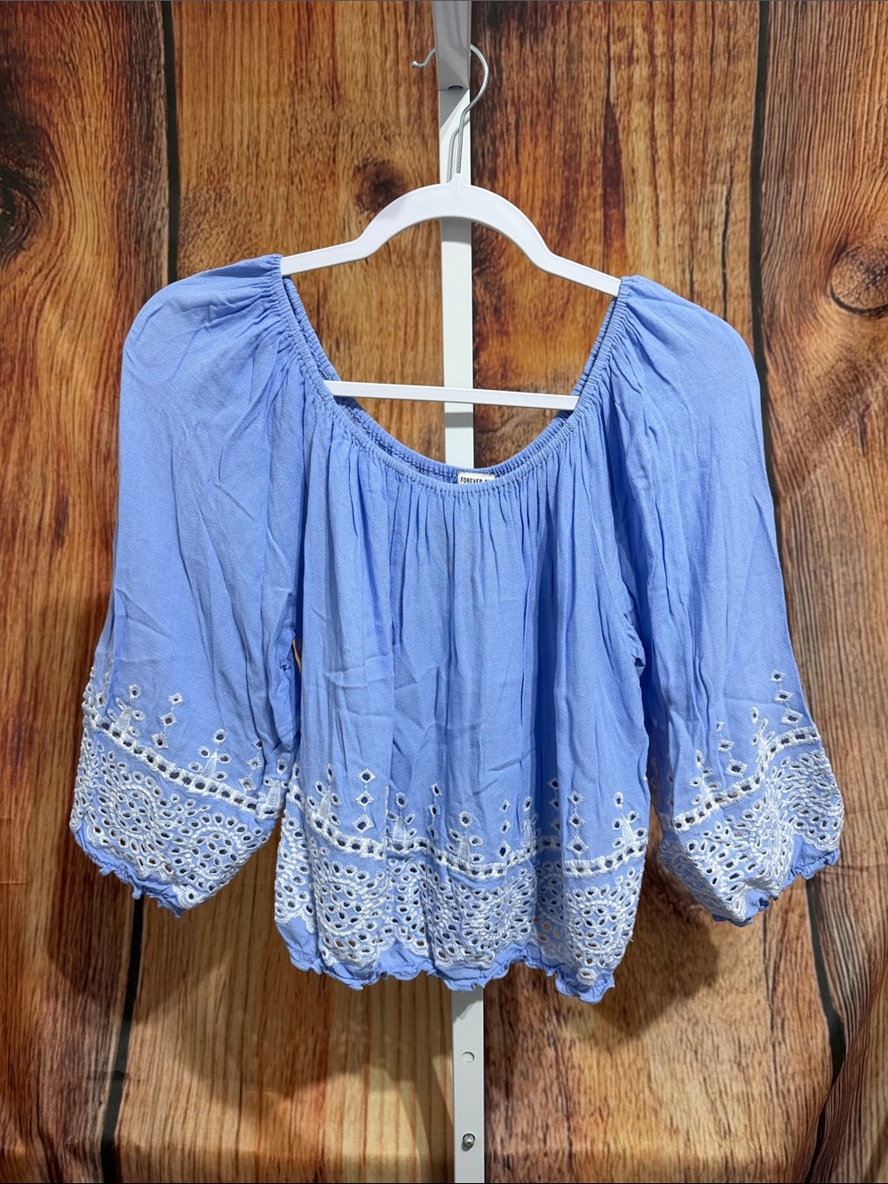 Forever 21 Periwinkle Eyelet Crop Blouse Size L